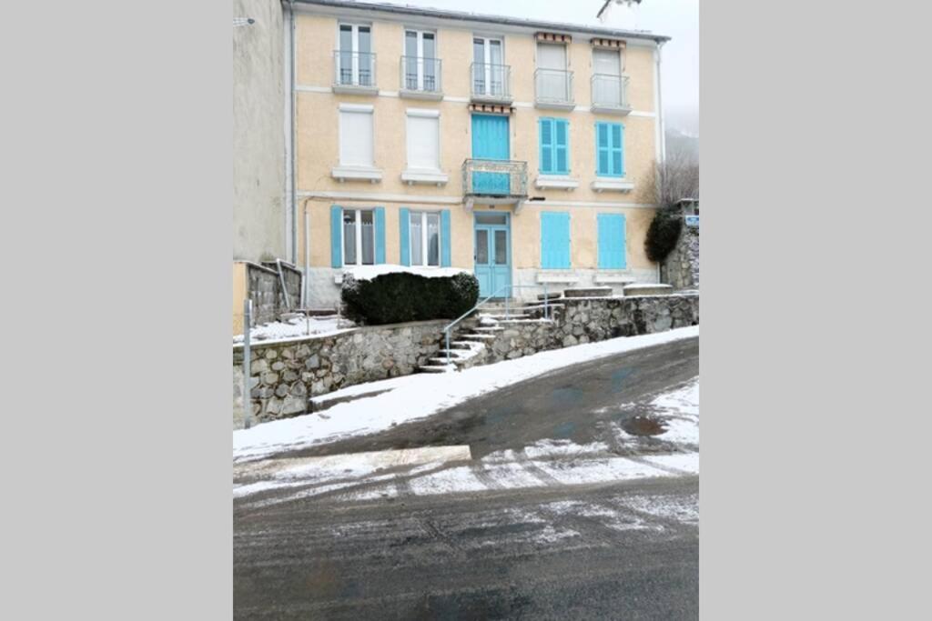 Appartement Familial - 2 Chambres Cauterets Luaran gambar